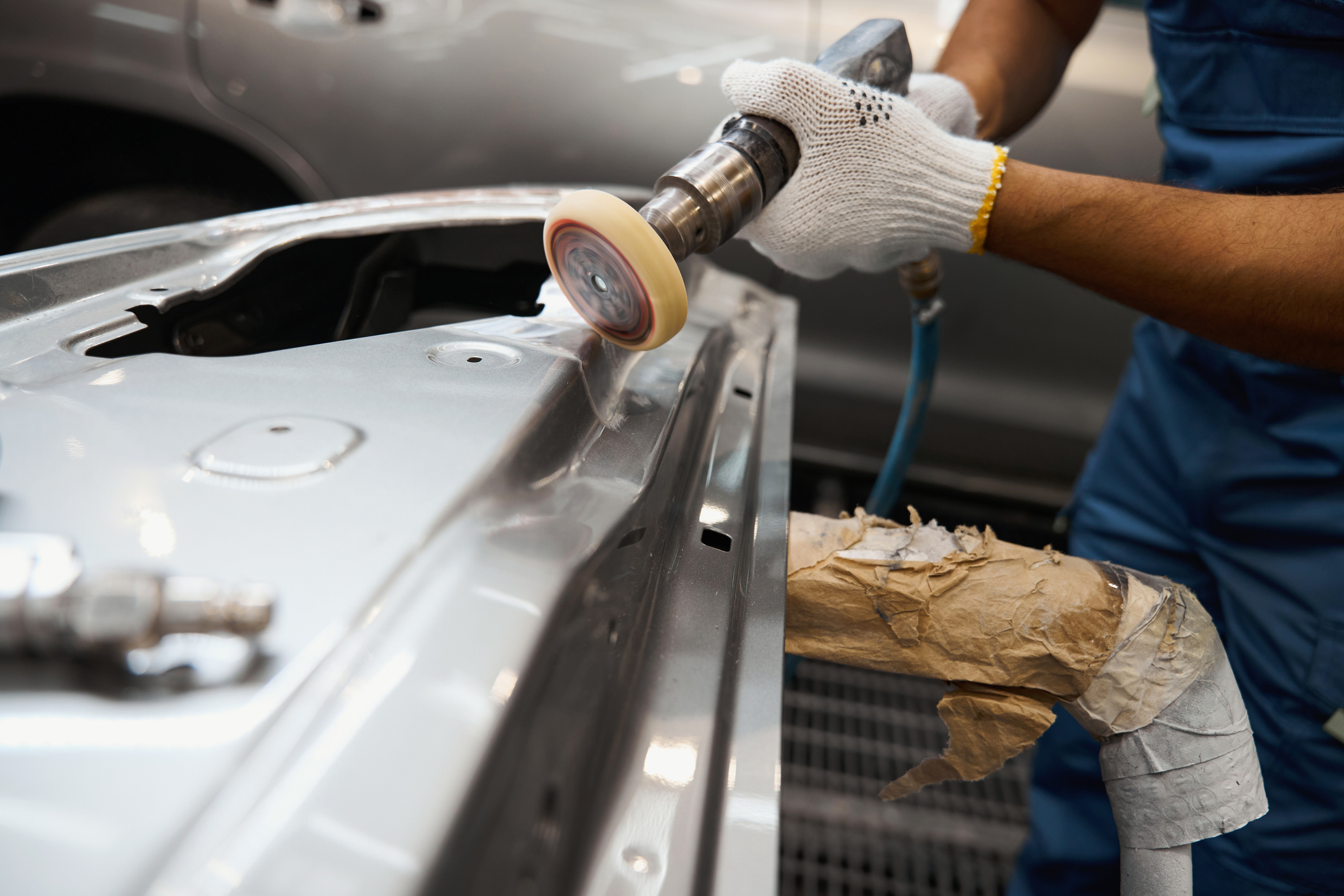 Polishing metal